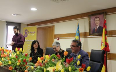 Redován distinguishes Trini Fuentes Marcos as a hard-working woman because of her professional career in the municipality